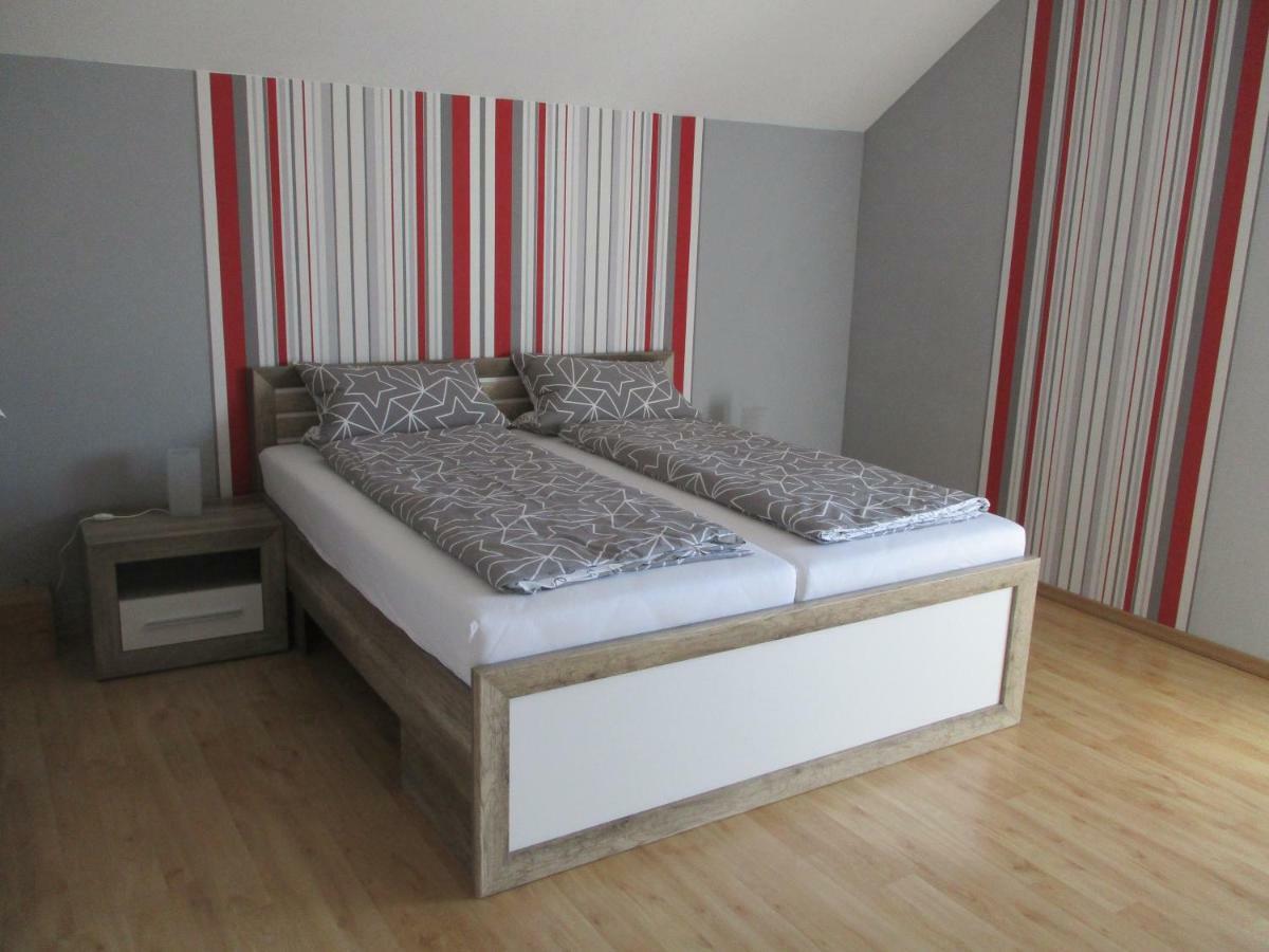 Liebenau  Ferienwohnung Am Osterberg מראה חיצוני תמונה